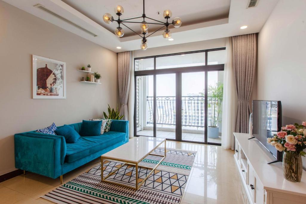 Căn hộ dịch vụ cao cấp 2 phòng ngủ Vinhomes Royal City R4A3303