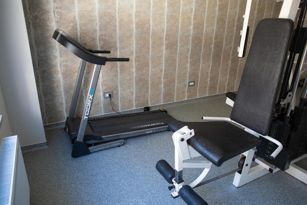 Fitness centrum a/nebo fitness zařízení v ubytování Hotel Olanesti & Spa Medical