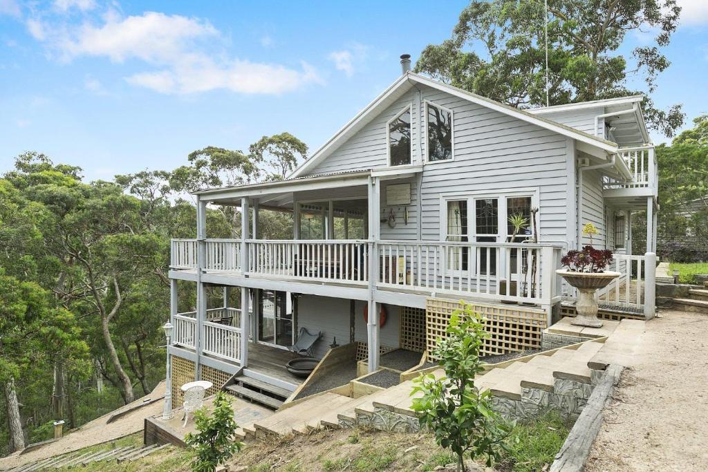 The Treehouse, Lorne (updated prices 2024)