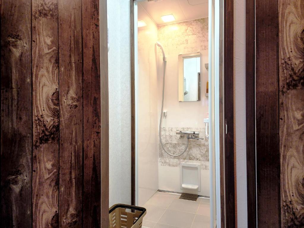 Guesthouse YadoyaDOYAにあるバスルーム