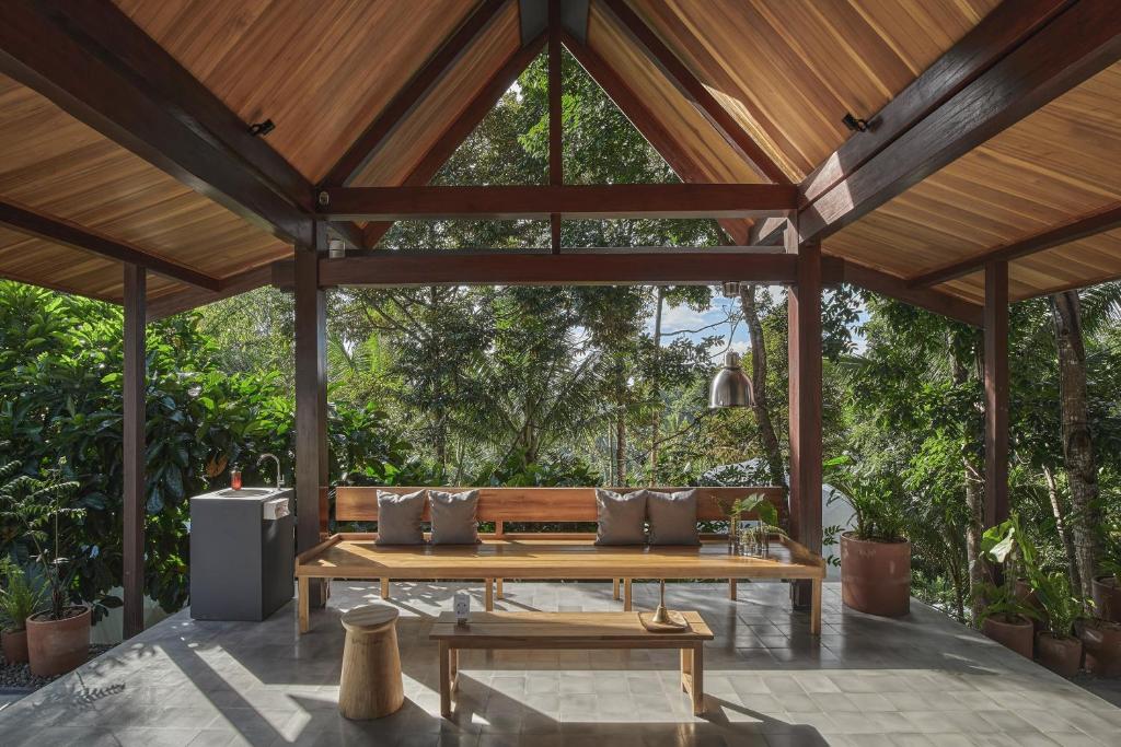Zahrada ubytování Lintang Luku Tent Resort Ijen, Banyuwangi
