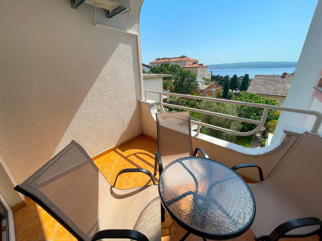 Balkón alebo terasa v ubytovaní Apartman La Mar