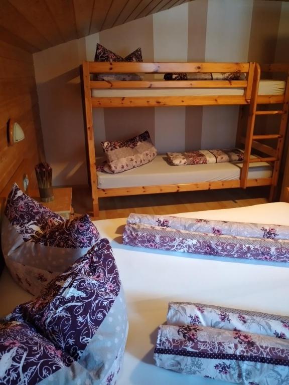 Posteľ alebo postele v izbe v ubytovaní Ferienwohnung Nancy