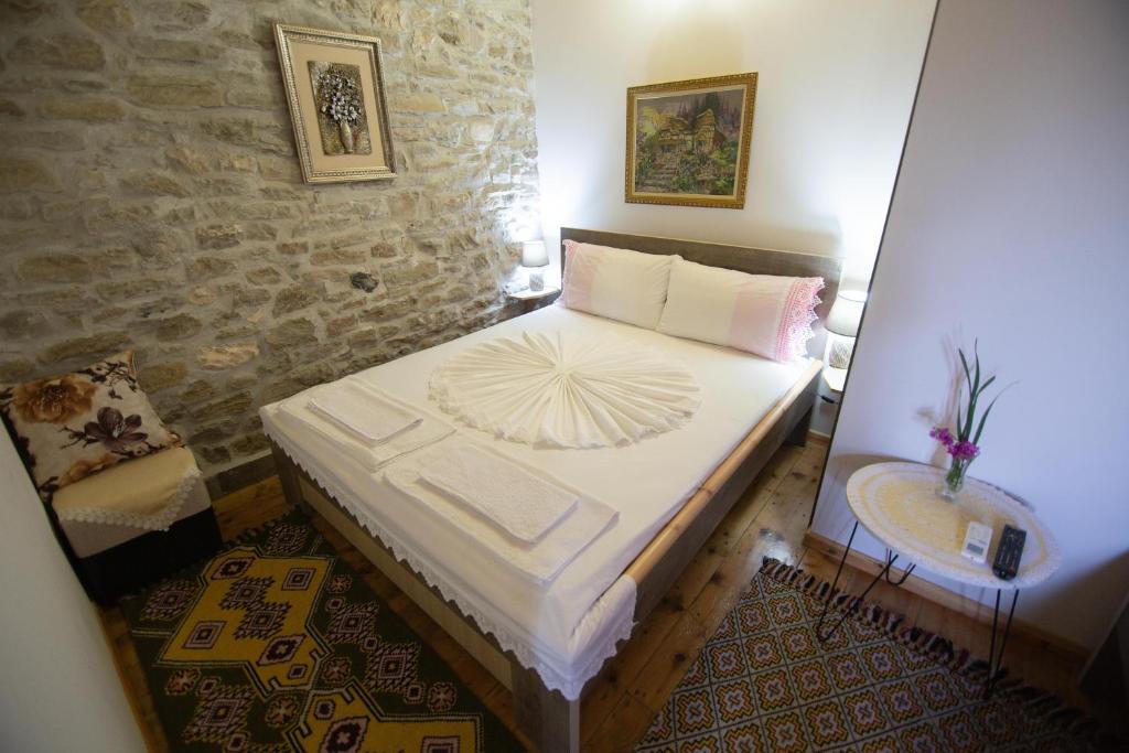The Mosaic House - Shtepia me Mozaik - Image 9