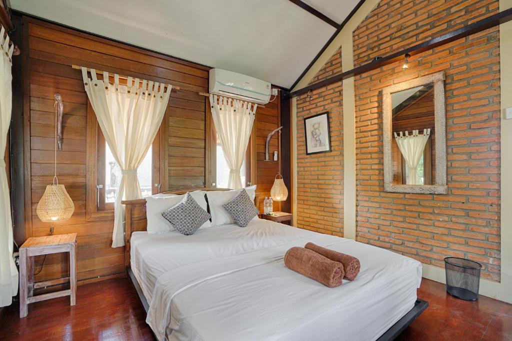 Katang - Katang Guest House - Deluxe Double Room With Terrace View