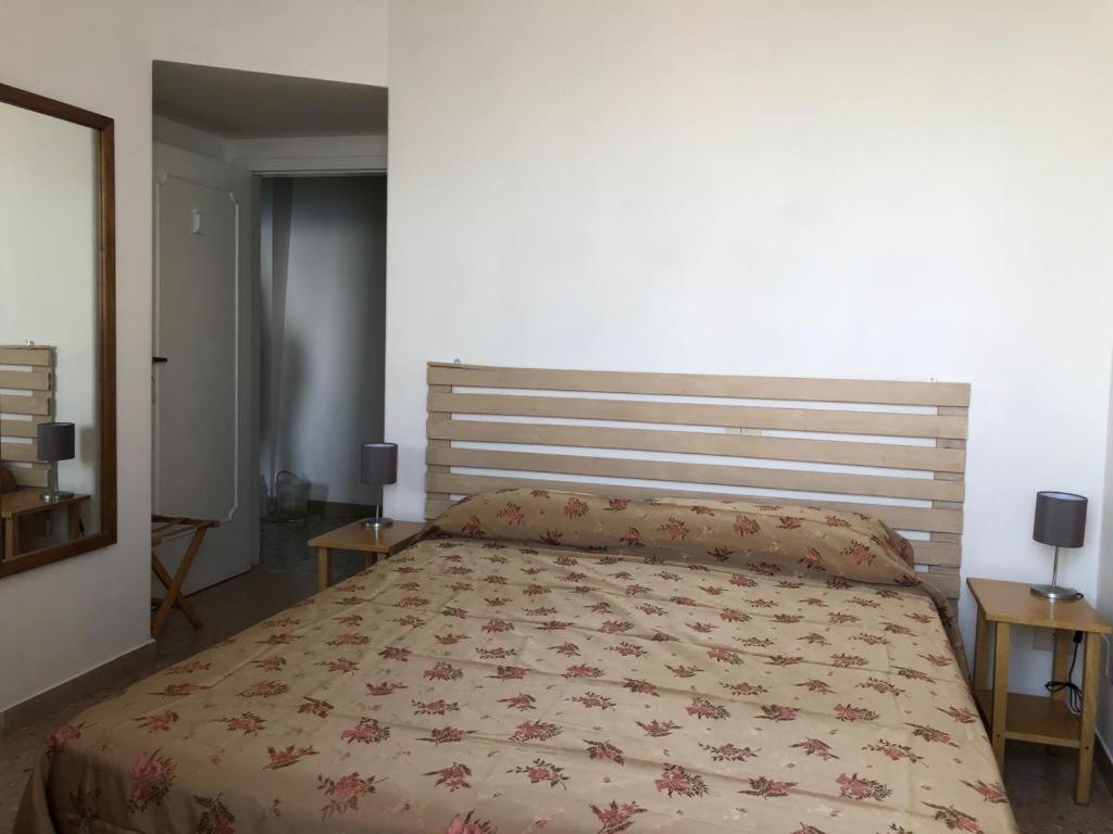 Imagine din galeria proprietății Castello - solo pernotto în Cupra Marittima
