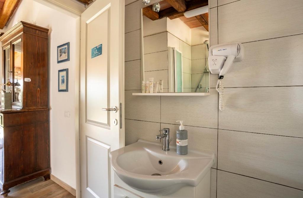 Kúpeľňa v ubytovaní Cozy Tuscany apartment with view