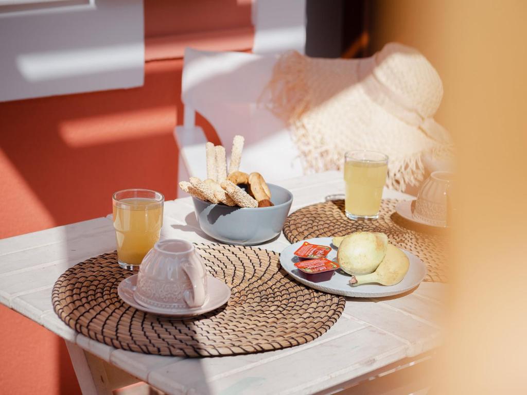 Captain's Memories Stylish Harbour Apartments, Halki Updated 2023 Prices