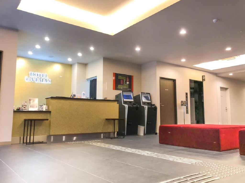 Vstupní hala nebo recepce v ubytování HOTEL LiVEMAX Kyoto Nijojonishi