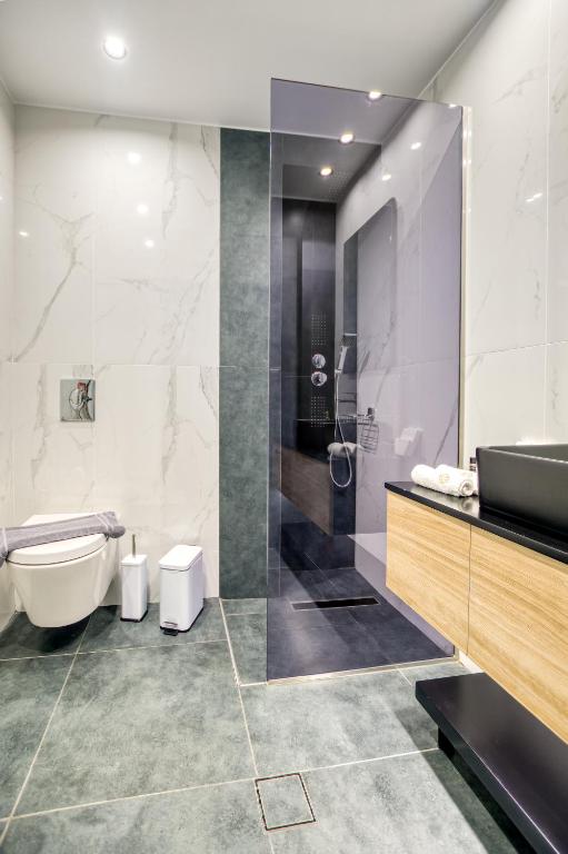 Sapphire Horizon Suites - 15