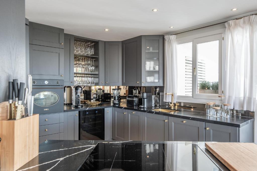 Kuchyň nebo kuchyňský kout v ubytování Alcores del Golf, Oustanding luxury penthouse