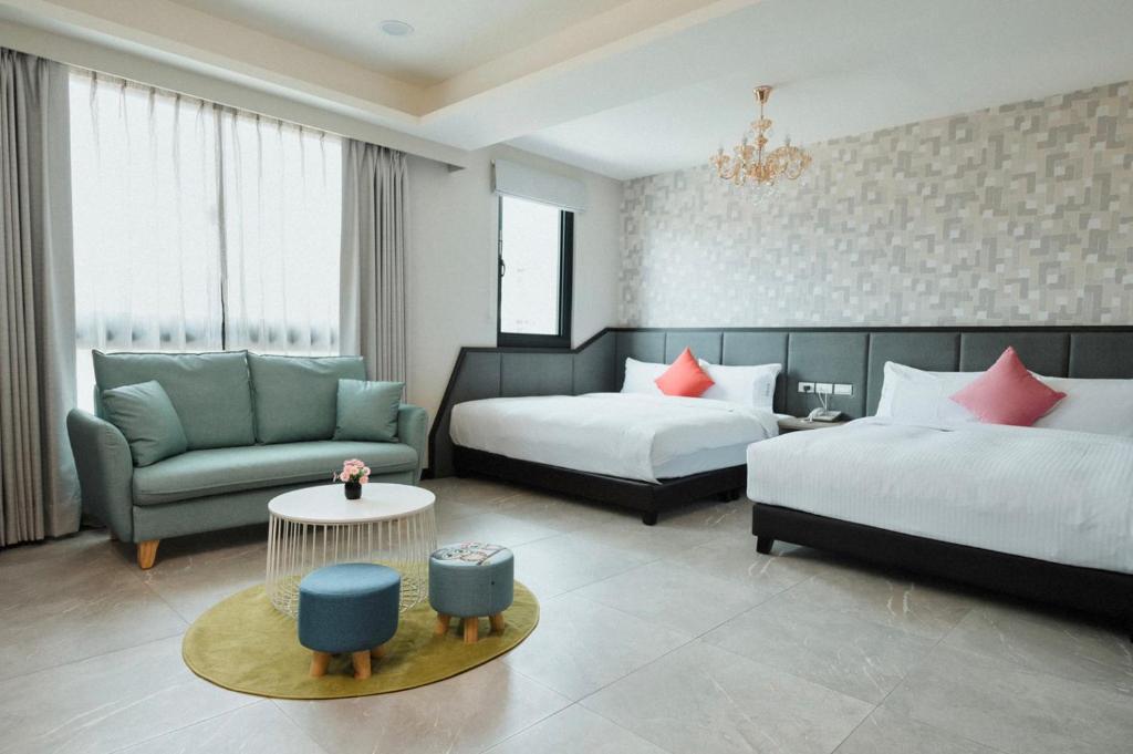 Xien Shi Homestay - Standard Quadruple Room