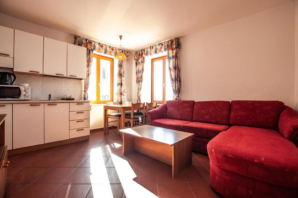 Kuchyň nebo kuchyňský kout v ubytování Apartments Punta Piran