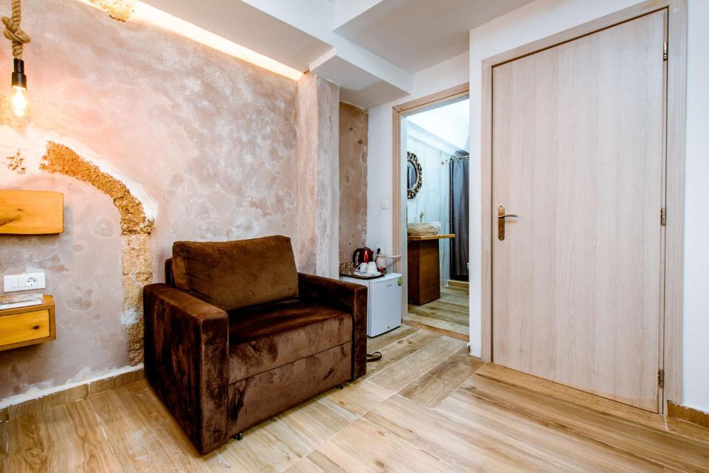 Bozzali Deluxe Hotel - 12