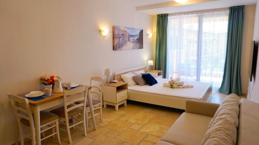 Ваканционни Апартаменти Калиакрия - Holiday Apartments Kaliakria - Studio With Sea View