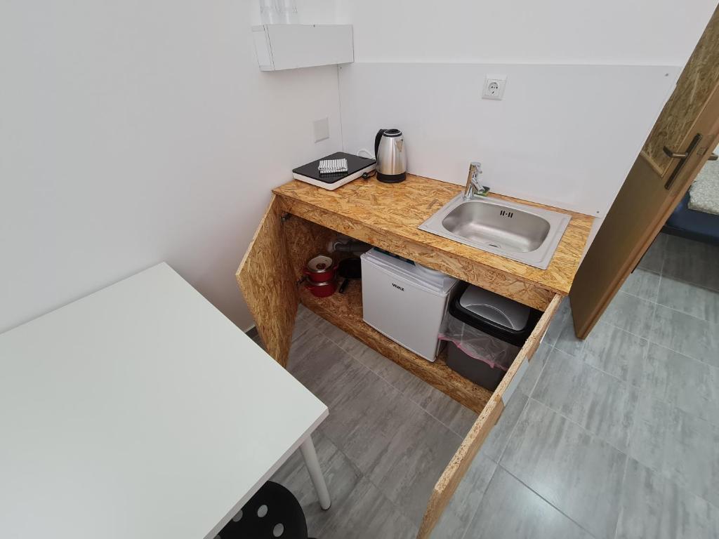 Budget Apartment LeLo Centar2 - 4