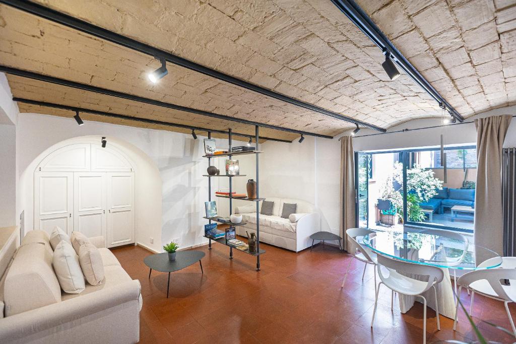 A seating area at Pantheon by Agrippa Suite