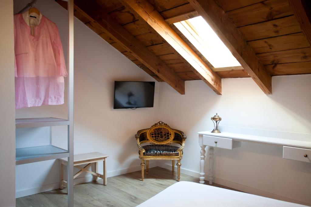 Les Monges Palace Boutique - Resim 28