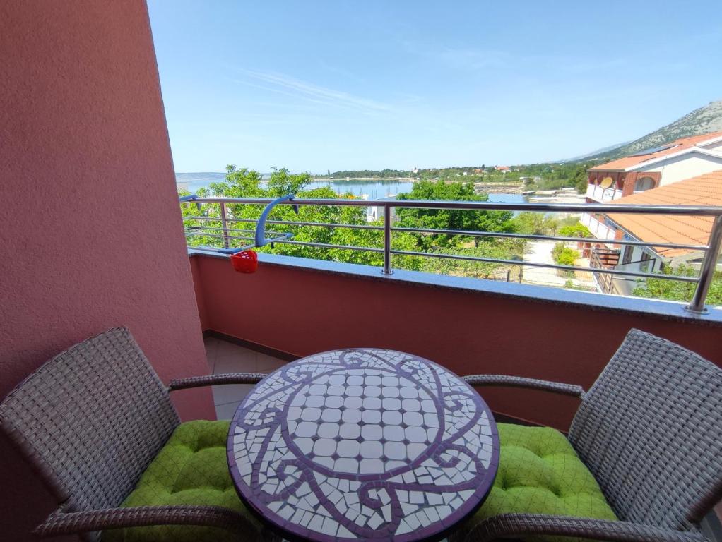 Apartments Marta - Apartment With Sea View