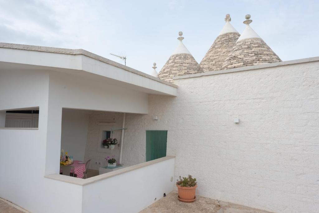 Fotografia z galérie ubytovania I Trulli di Mina - Trullo Girasole v destinácii Locorotondo
