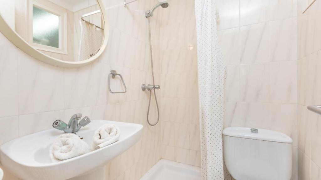 Kúpeľňa v ubytovaní Villa Care Pl - Llafranc