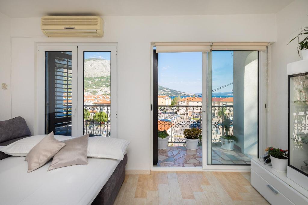 Posteľ alebo postele v izbe v ubytovaní Adriatic Apartment