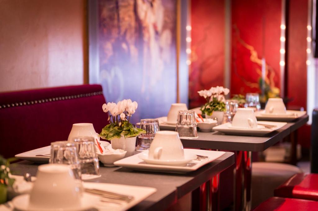 Hotel Monceau Wagram - Resim 41