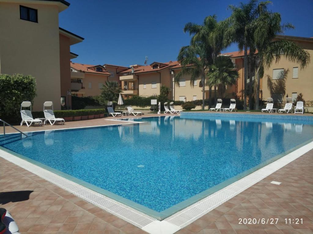 Piscina en o cerca de Sabbia di Marinella