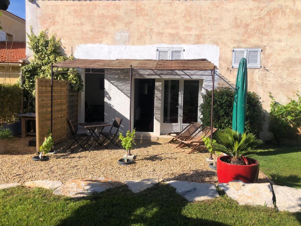 Zahrada ubytování Gîte - Douceur du Sud, entre mer et campagne
