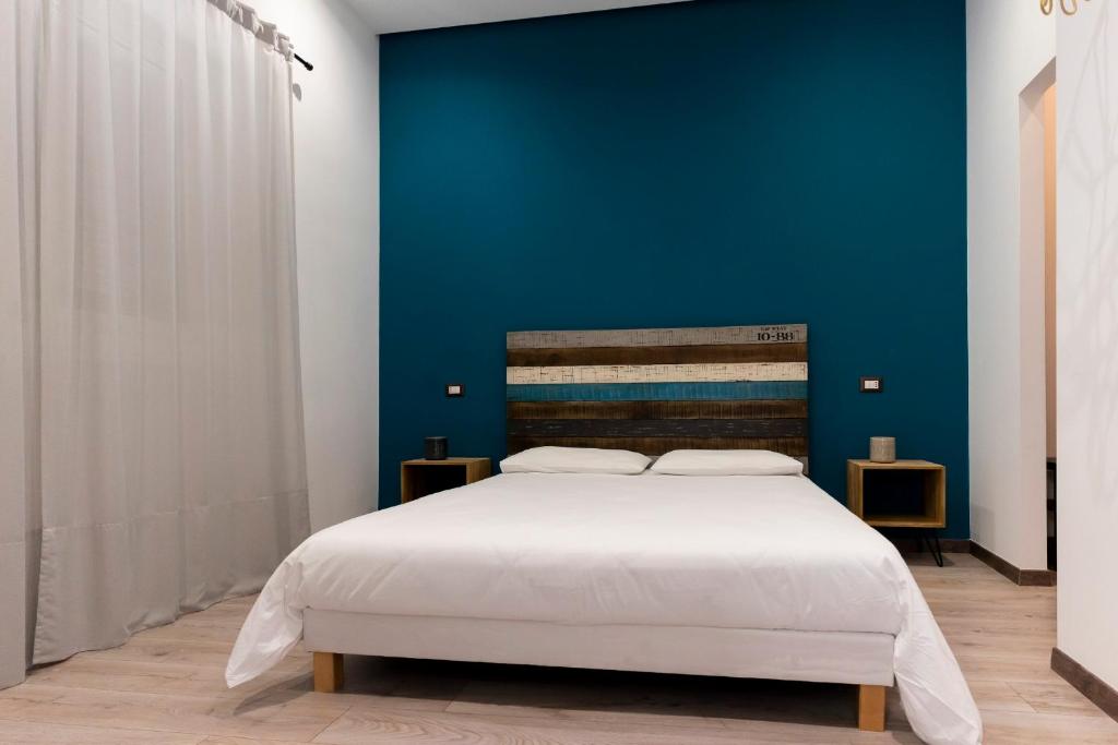 Posteľ alebo postele v izbe v ubytovaní Adrian's B&B