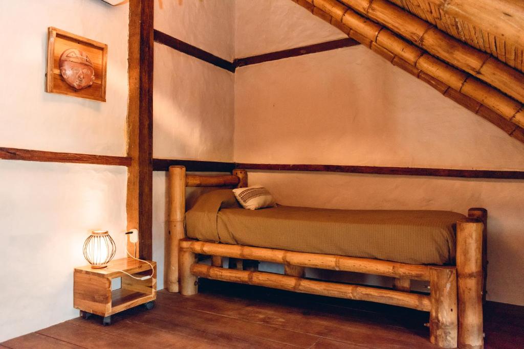 Tiki Limbo - Stanza Quadrupla - A