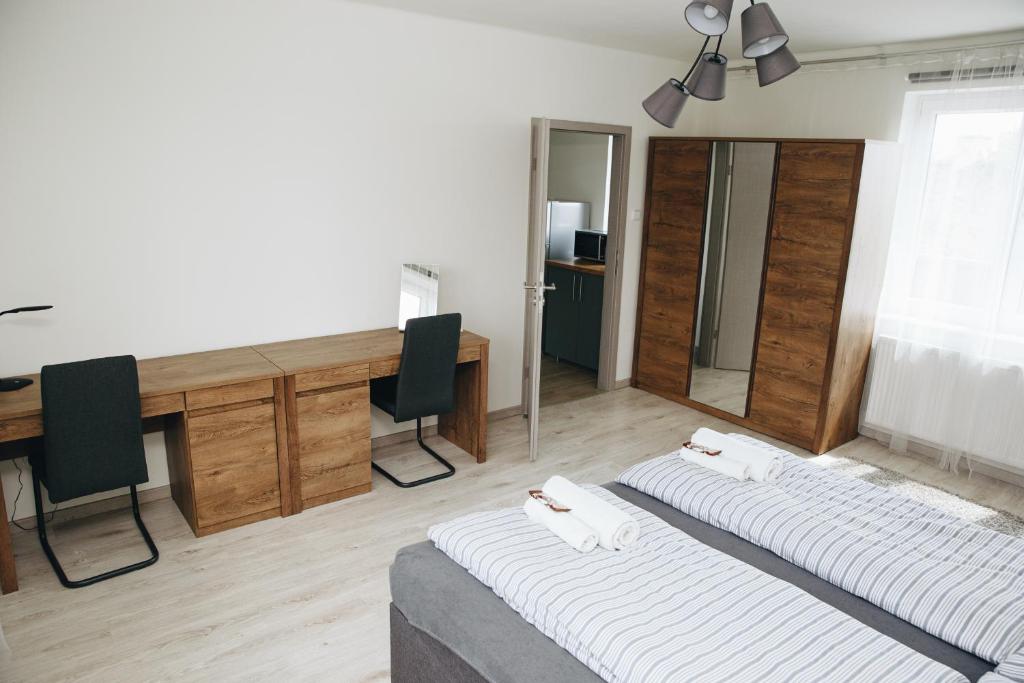 Alisa Apartments - Two-Bedroom Apartment