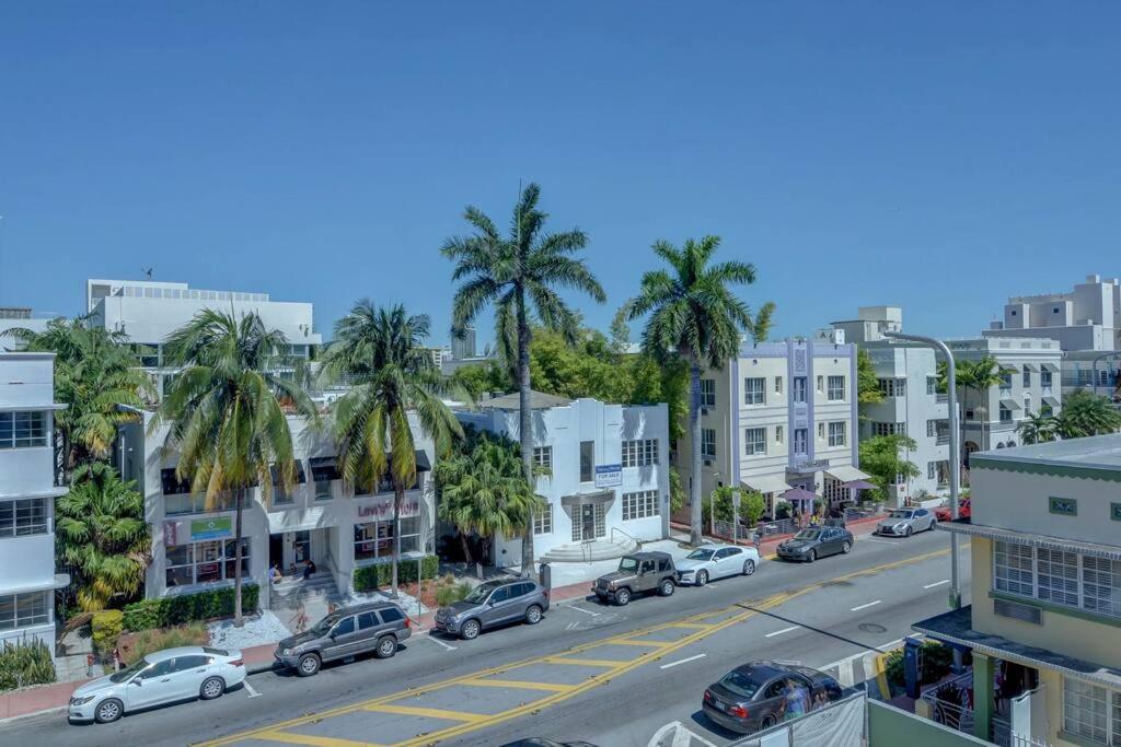 Oceanside Italian Luxury 2 BR Apt with free parking
