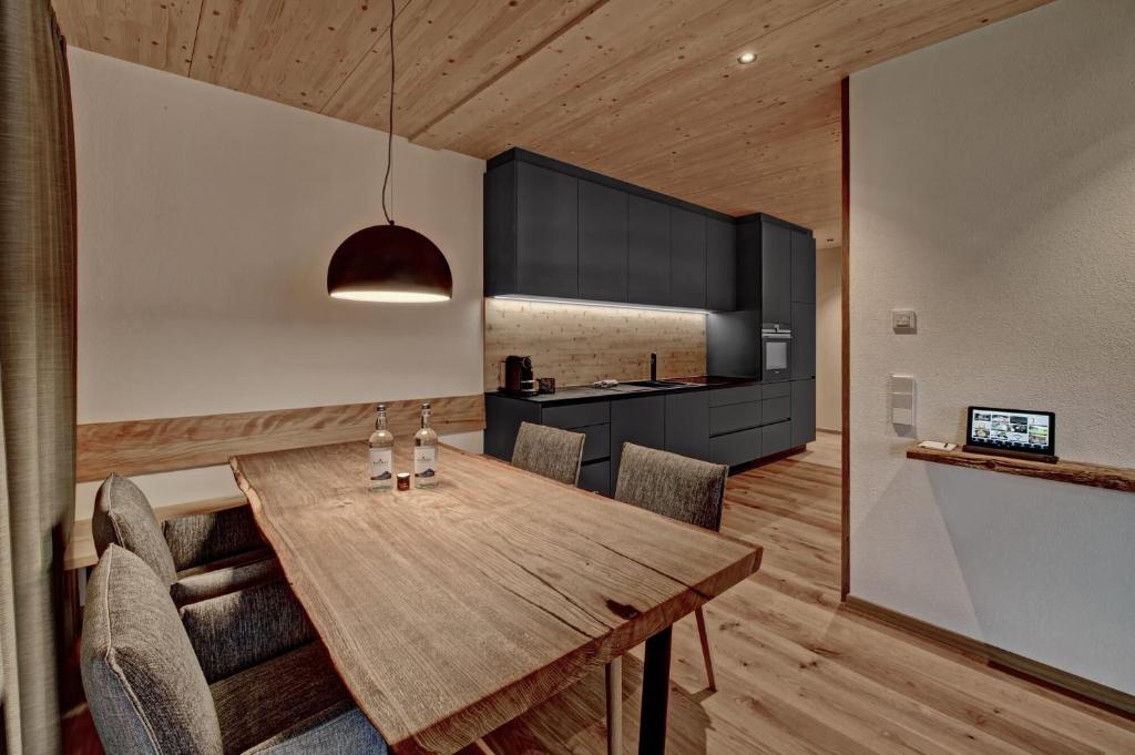 Eibele Chalets - Two-Bedroom Chalet