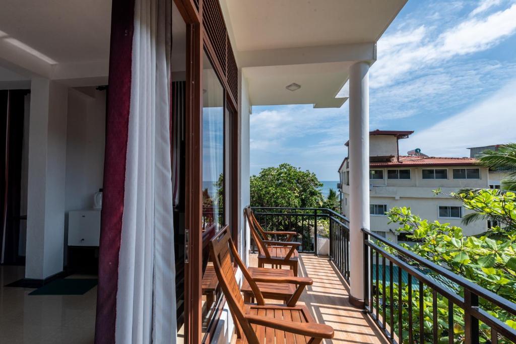 Balkón nebo terasa v ubytování Seaview Deepal villa