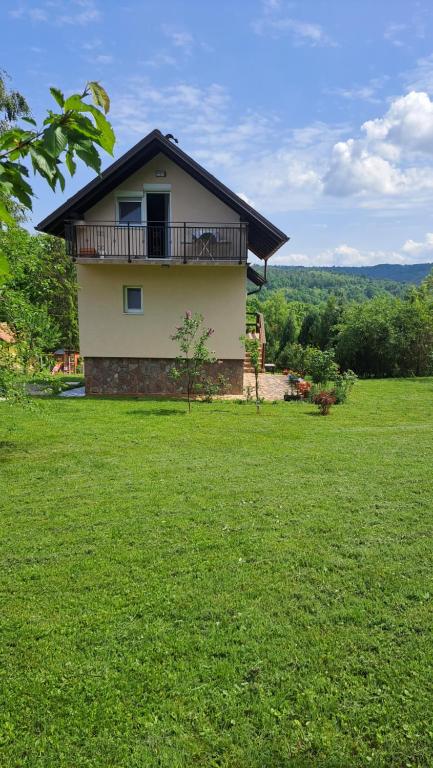 Vikendica Nature park Banja Luka - 1ベッドルーム ハウス