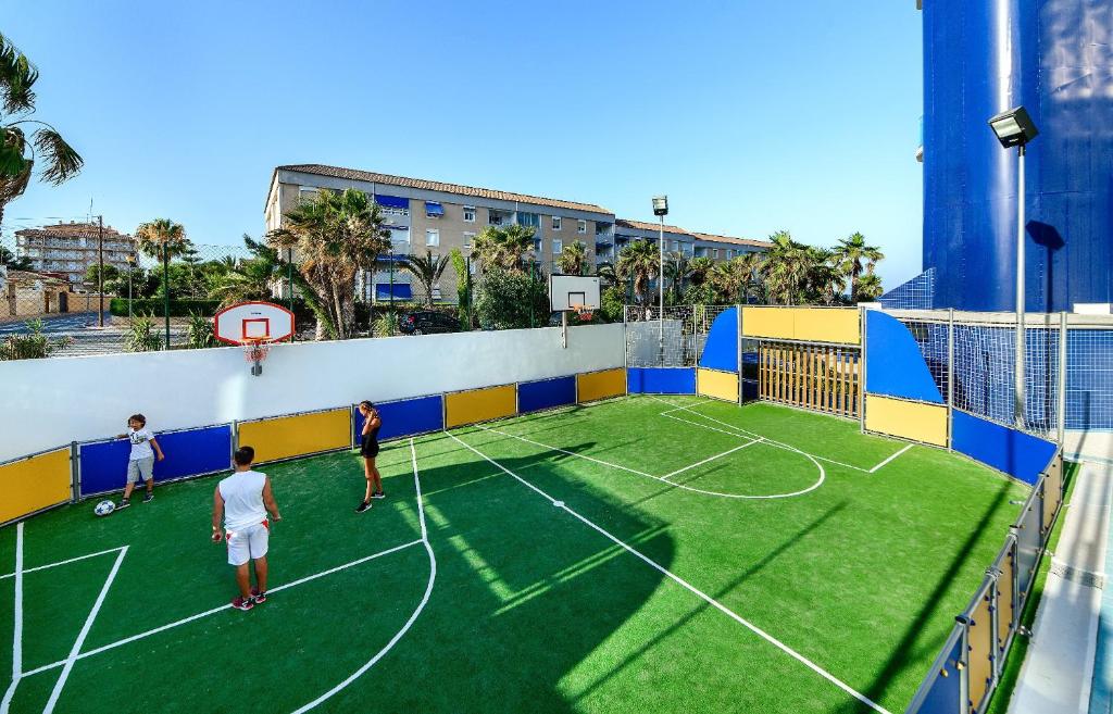 Tenis lub squash w obiekcie Apartamento Sea Senses, Punta Prima lub w pobliżu
