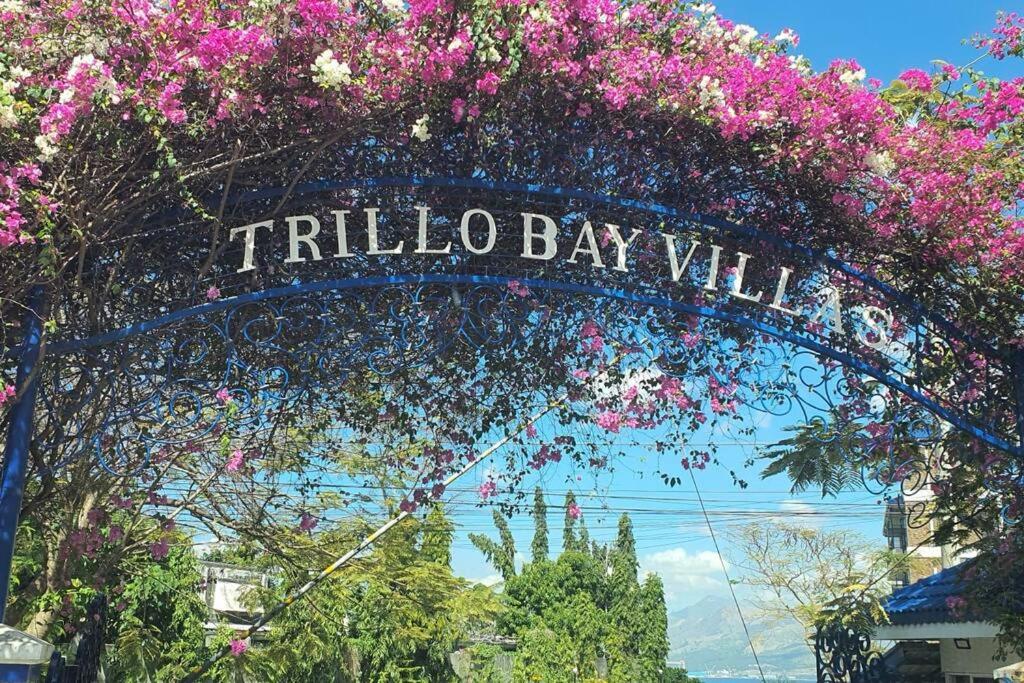 Anj Bay Villa. Condo Villa. Bay view! Balcony, pool access.