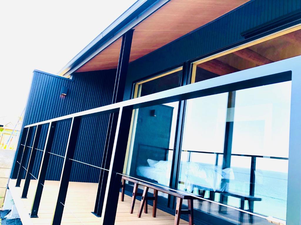 Balkón nebo terasa v ubytování AWAJI OCEAN BASE west coast