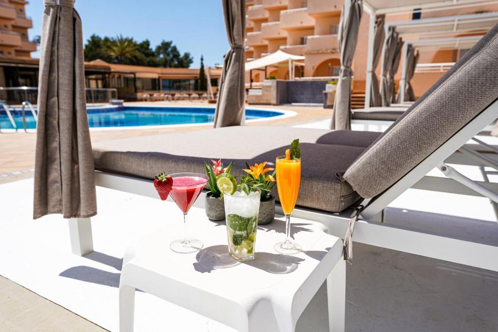 Rosamar Ibiza Hotel Adults Only, Sant Antoni de Portmany ...
