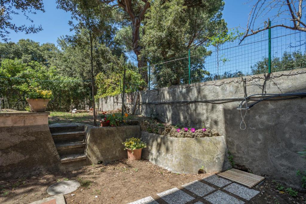 Vonkajšia záhrada v ubytovaní A due passi dal mare, parcheggio e giardino