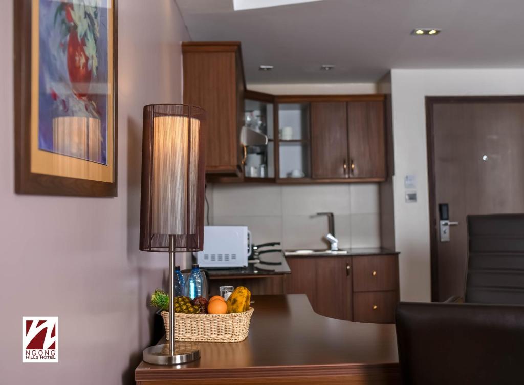 Kuchyň nebo kuchyňský kout v ubytování Ngong Hills Hotel