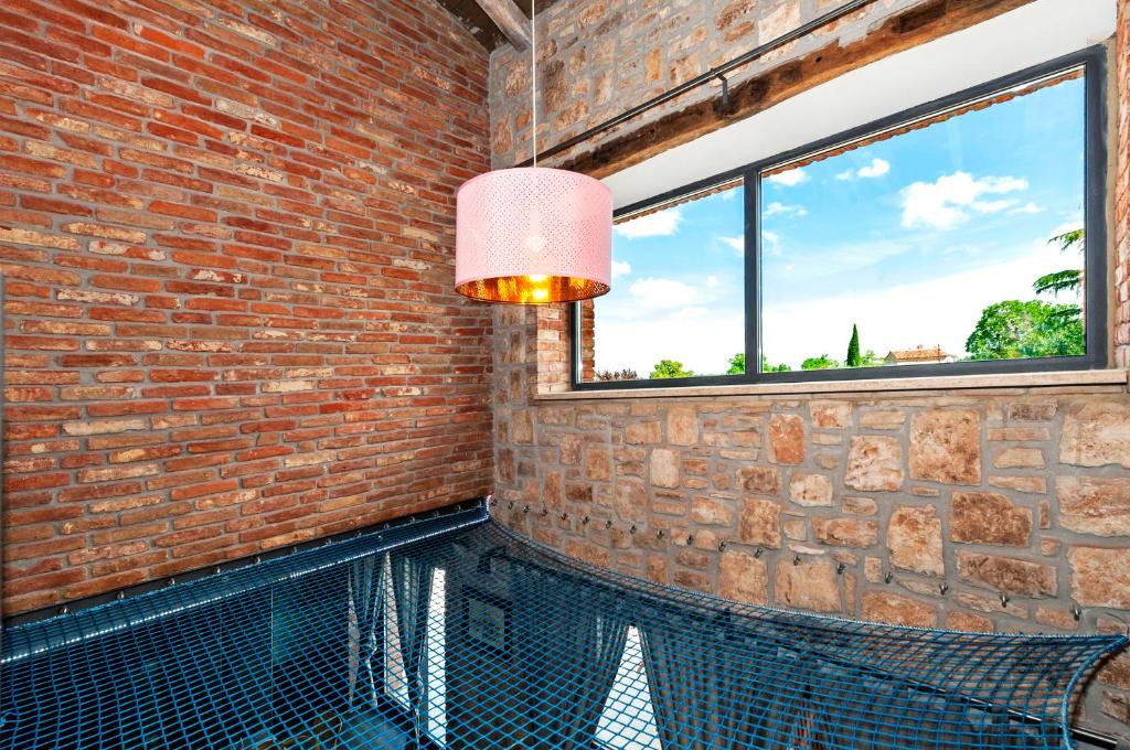 Bazén v ubytovaní Villa Baraka with private pool near Rovinj - WiiBuk alebo v jeho blízkosti