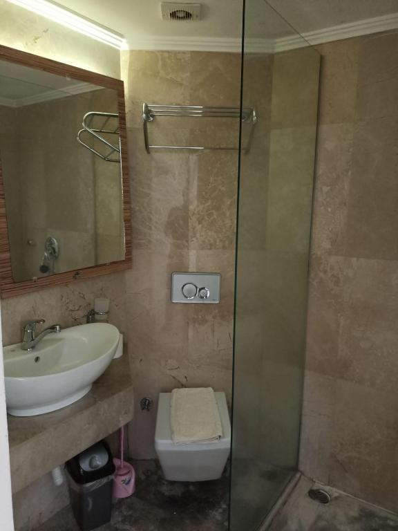 Koupelna v ubytování Hotel Barlas Fethiye