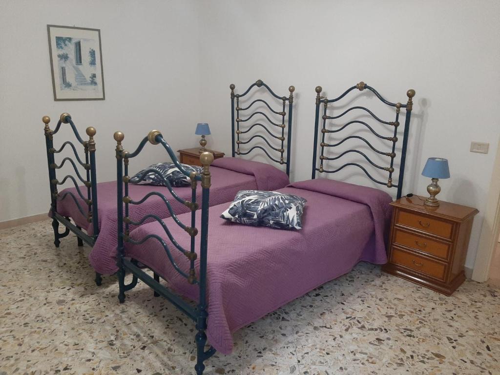 A bed or beds in a room at interno13bari