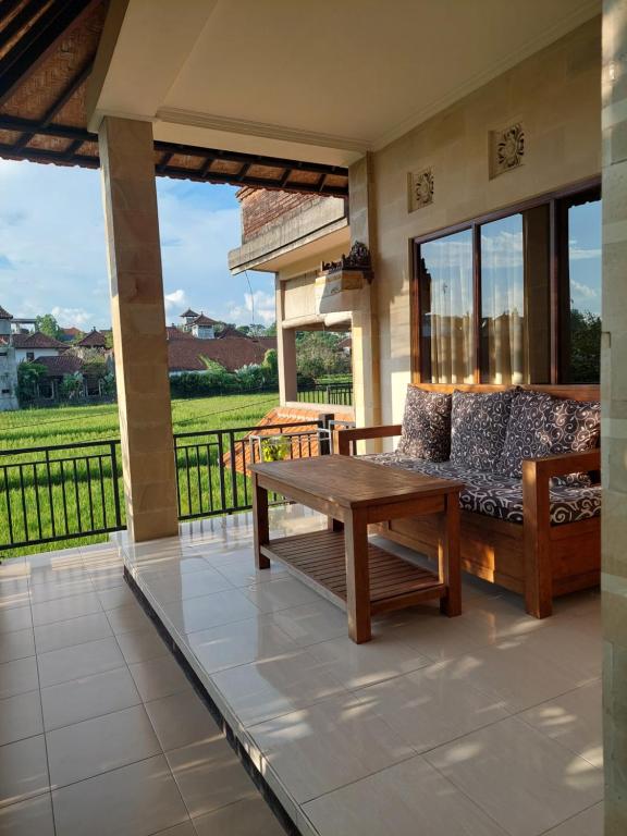 Balkón nebo terasa v ubytování Gerhana Sari 2 Bungalows