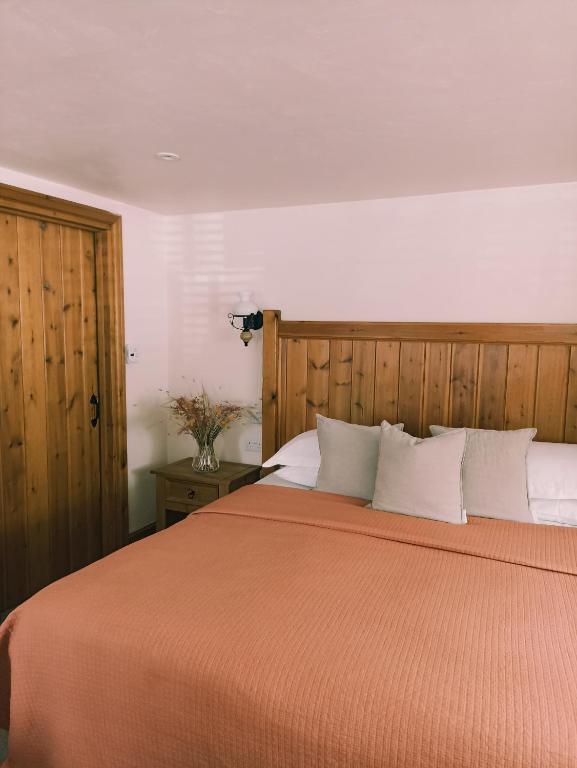 The Gwaelod y Garth Inn - Resim 13