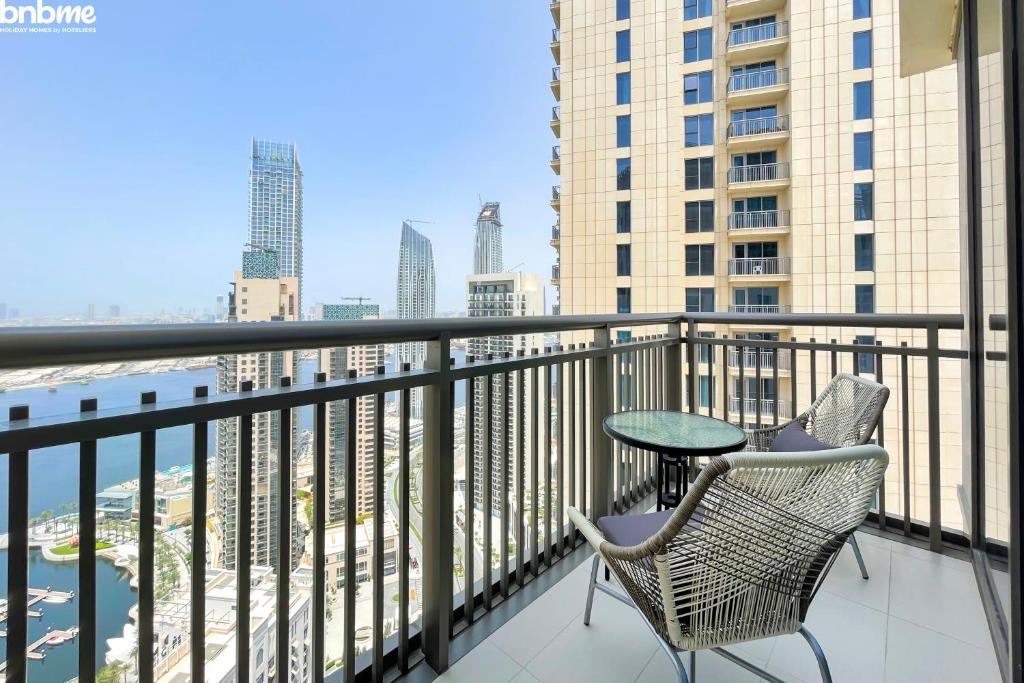 bnbmehomes – Lavish Living Along the Dubai Creek – 3303