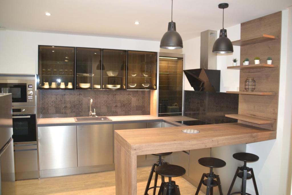 Triplex de luxe 110 m2 hyper centre jacuzzi - Housity