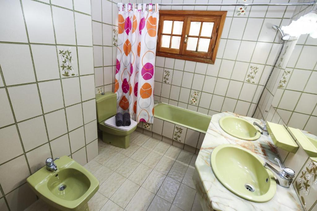 Kúpeľňa v ubytovaní GERANIS VILLA ONLY FAMILIES Planet Costa Dorada